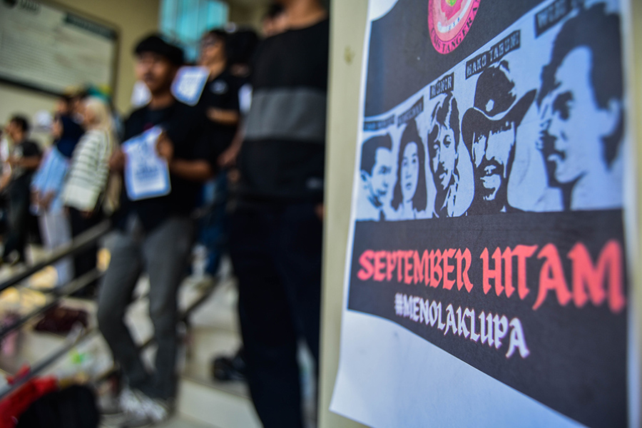 SETEMBER HITAM_-2