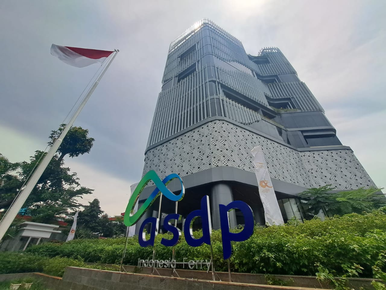 Akuisisi PT ASDP Indonesia ke PT Jembatan Nusantara Tingkatkan Pelayanan Jasa Pelayaran di Indonesia