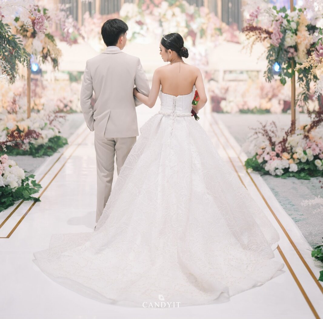 Paket Pernikahan Megah di Grand Ballroom VIVERE Hotel