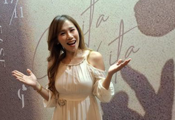 Cherly Juno Rilis Mini Album Solo Pertama Bertepatan dengan Perayaan Pernikahannya