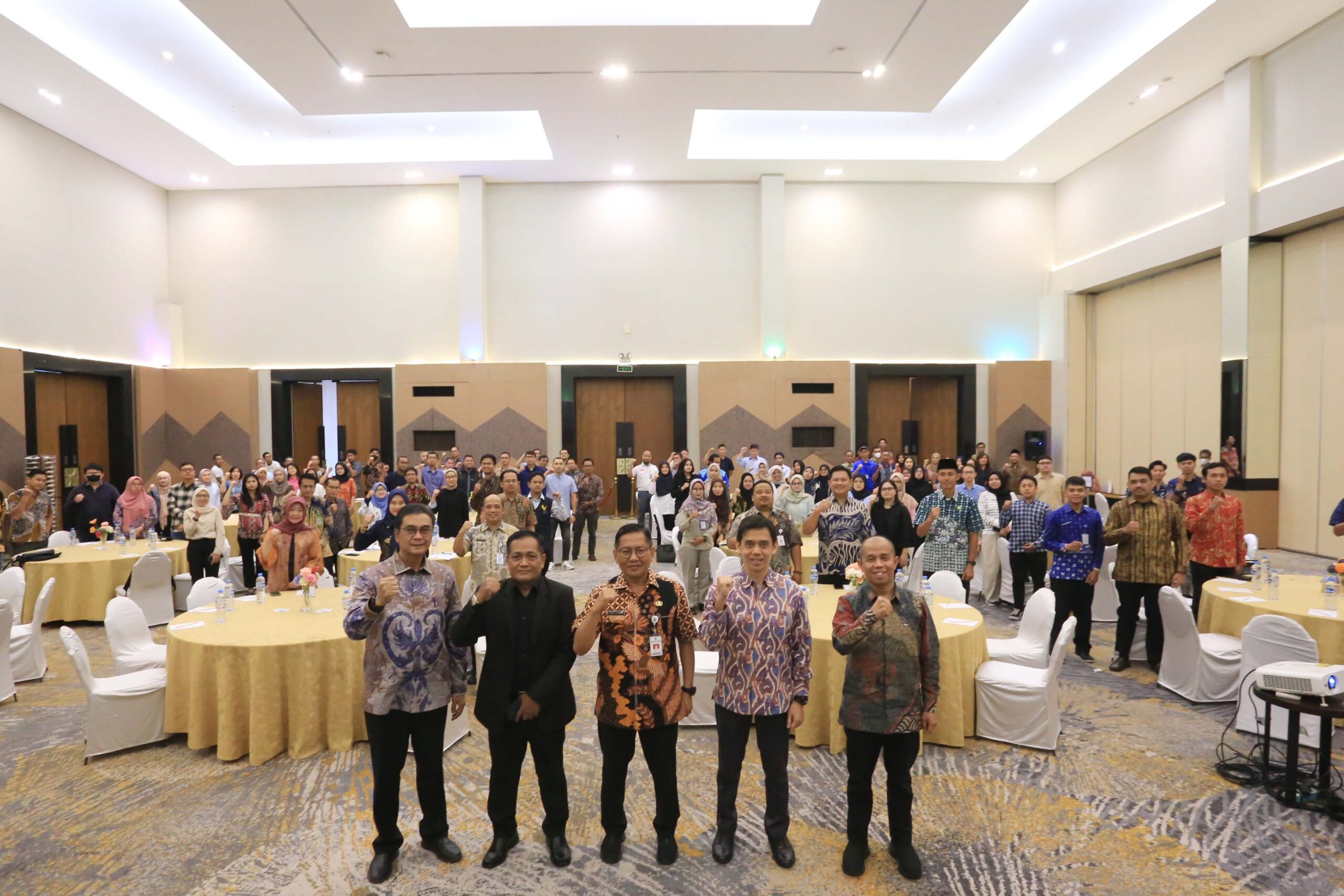 Pj Wali Kota Tangerang Teken Perpanjangan MoU  dengan Mitra Layanan Publik