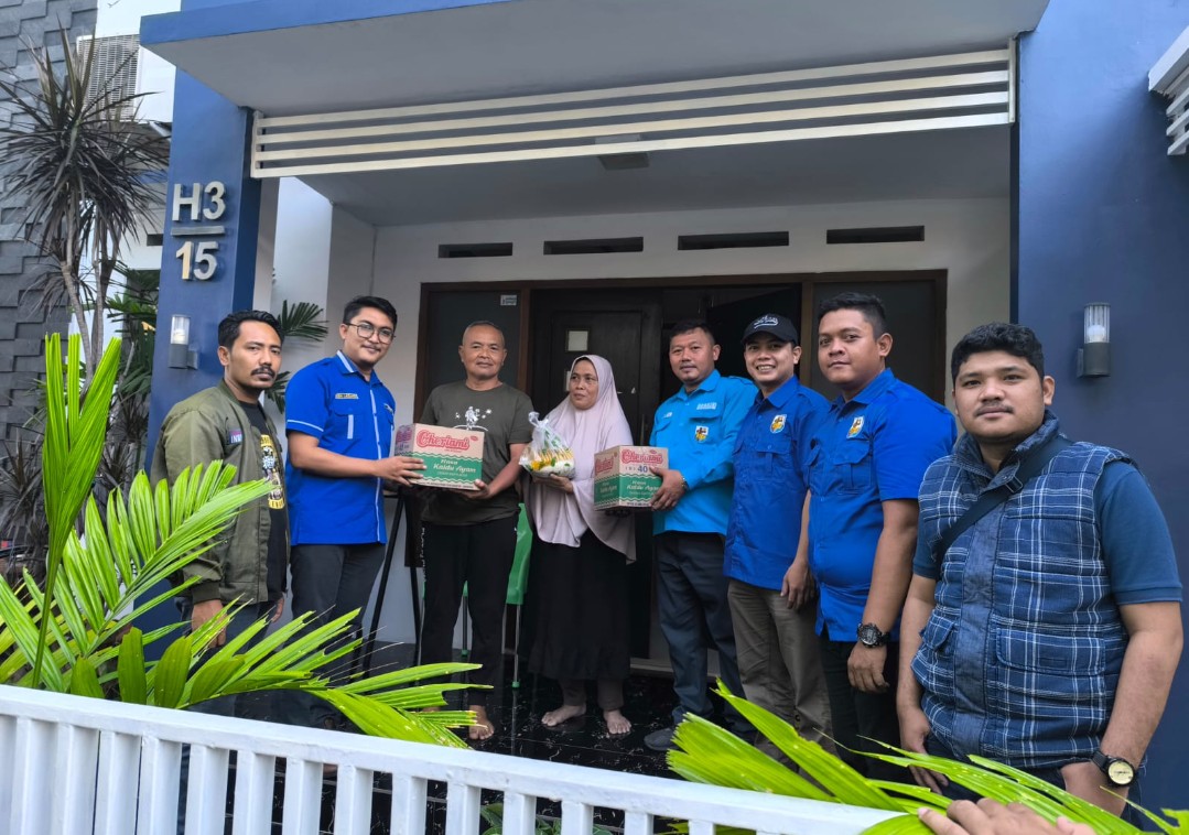 KNPI Kota Tangerang Berikan Bantuan Kepada Warga yang Terdampak Banjir