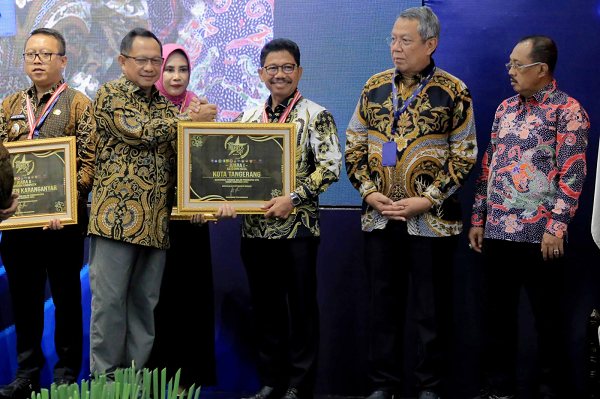 Pemkot Tangerang Raih Juara 1 SPM Awards Tingkat Nasional