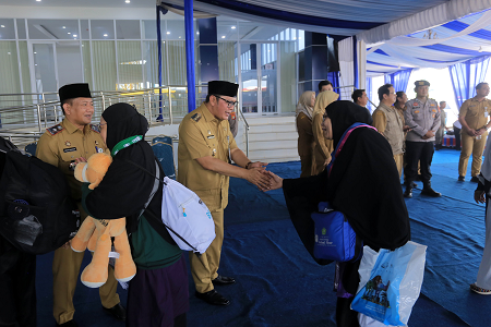 Pemkot Tangerang Sambut Kepulangan 389 Jemaah Haji Kloter 13